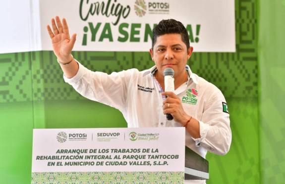 Ricardo Gallardo impulsa desarrollo industrial en la Huasteca