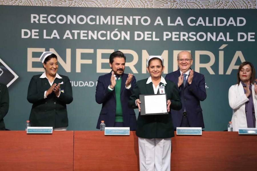Reconocimiento laboral para el personal de enfermería del IMSS