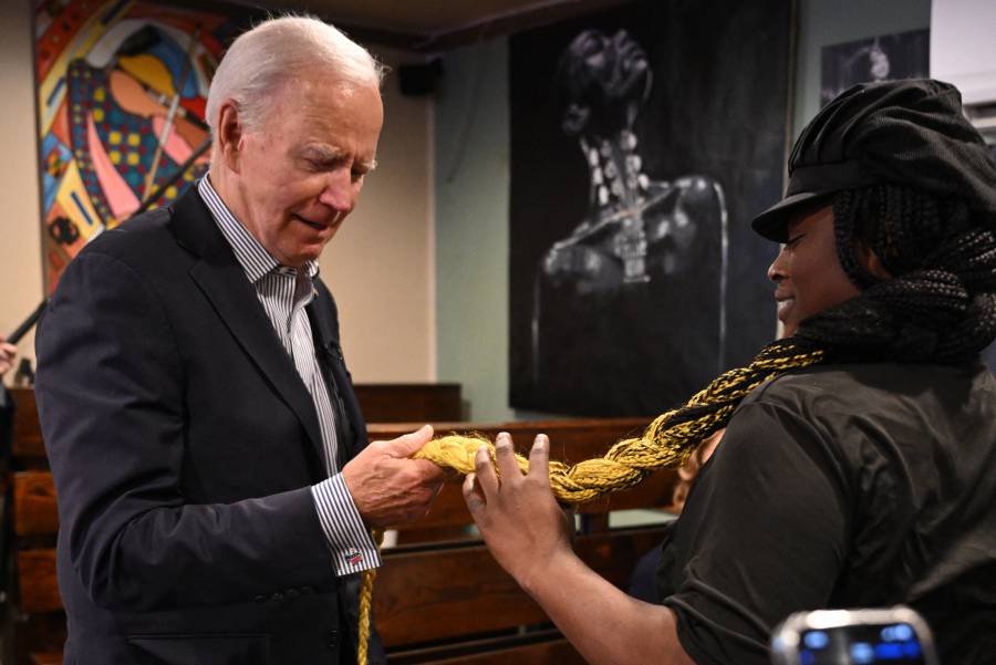 Biden intenta movilizar al electorado afroestadounidense