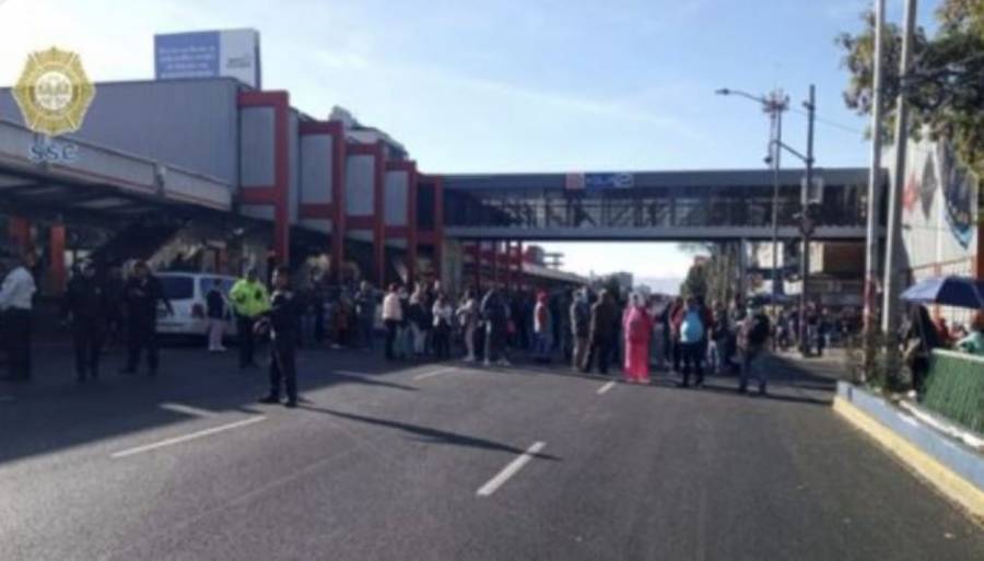 Comerciantes exigen la liberación de detenido tras balacera en Iztacalco