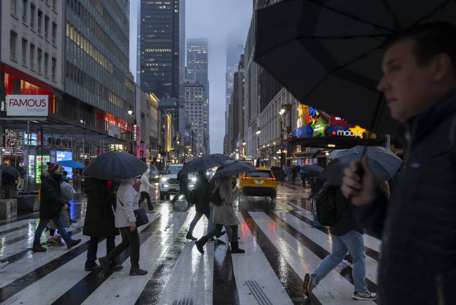 Fuerte tormenta golpea EEUU y deja a cientos de miles de personas sin electricidad