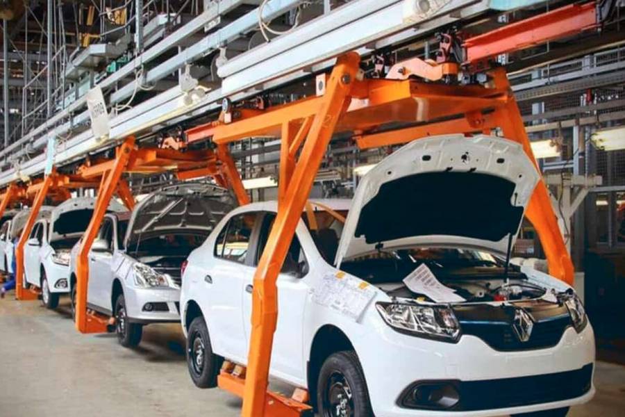 La producci&oacute;n de autos en M&eacute;xico cae en diciembre