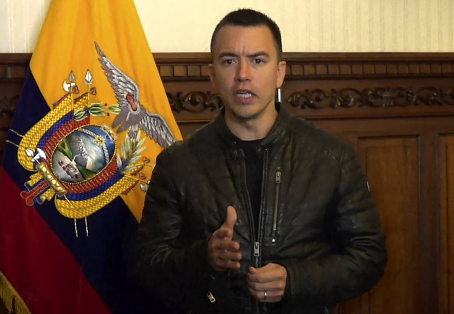 Presidente de Ecuador enfrenta su primera crisis por arremetida del narco