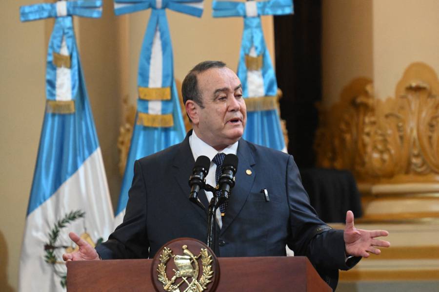 Giammattei denuncia en la OEA 
