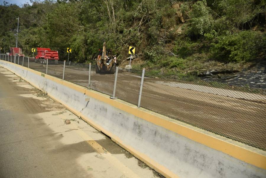 Realiza SICT 8 proyectos de reconstrucción de vialidades en Guerrero, por huracán Otis