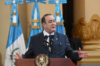 Giammattei denuncia en la OEA 