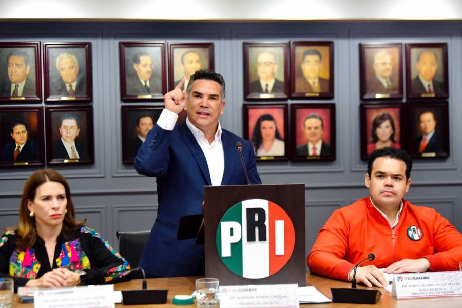 PRI expulsa a diputadas por votar a favor de ratificación de Godoy