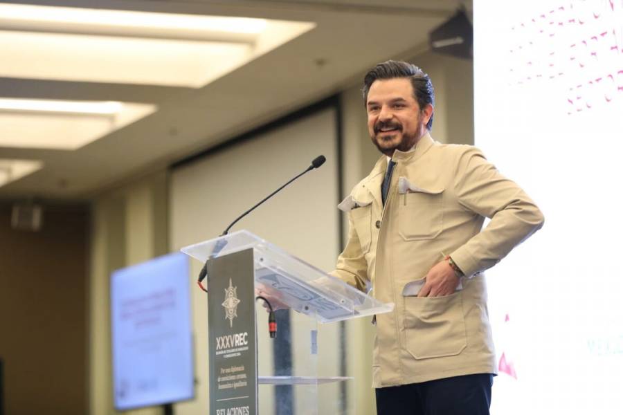 Migrantes mexicanos y sus familias en México pueden ser asegurados del IMSS: Zoé Robledo