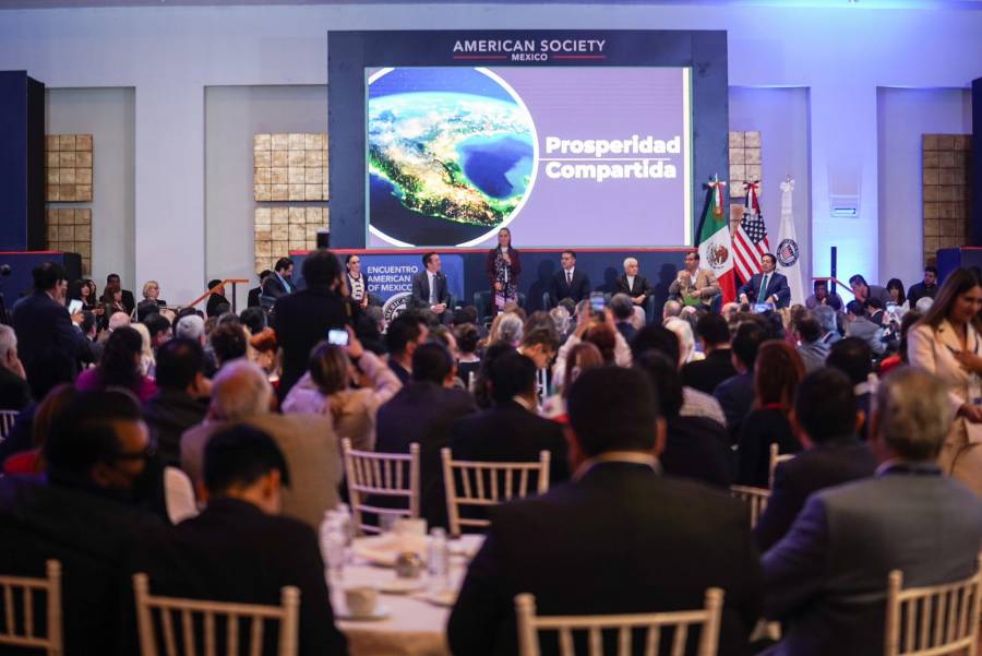 Claudia Sheinbaum Destaca Logros en Seguridad durante Encuentro con la American Society of Mexico