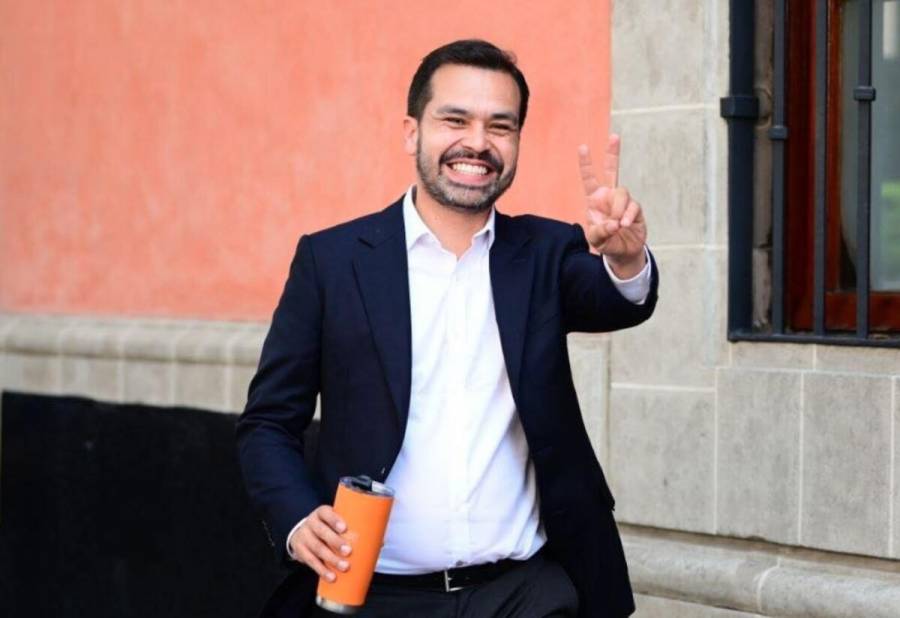 Álvarez Máynez propone debates semanales entre candidatos presidenciales