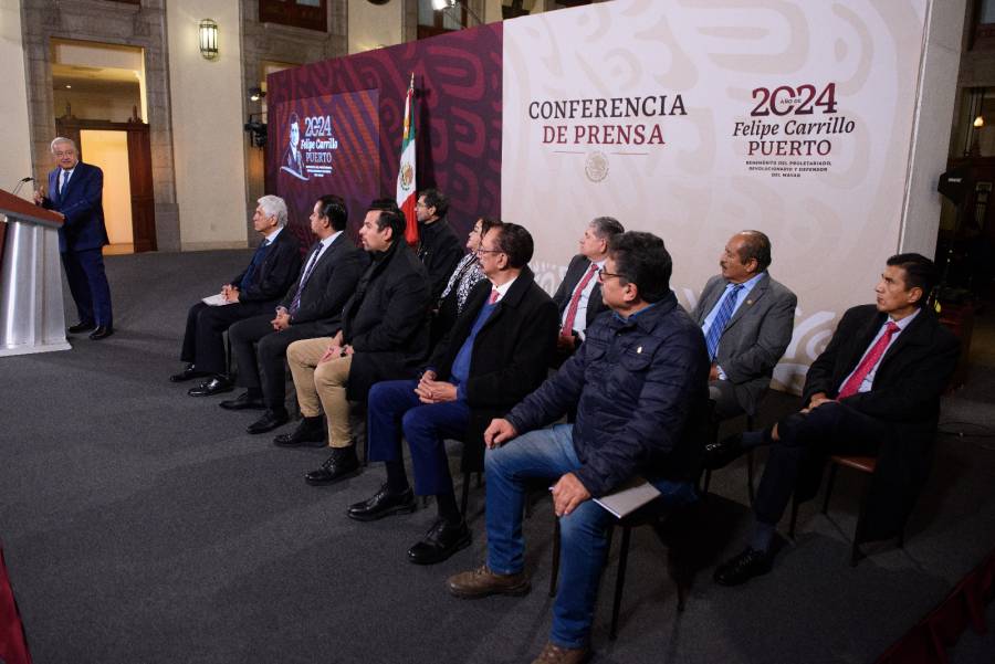 Guerra sucia intensificada”, dice AMLO sobre cobertura de accidente en Tren Interurbano