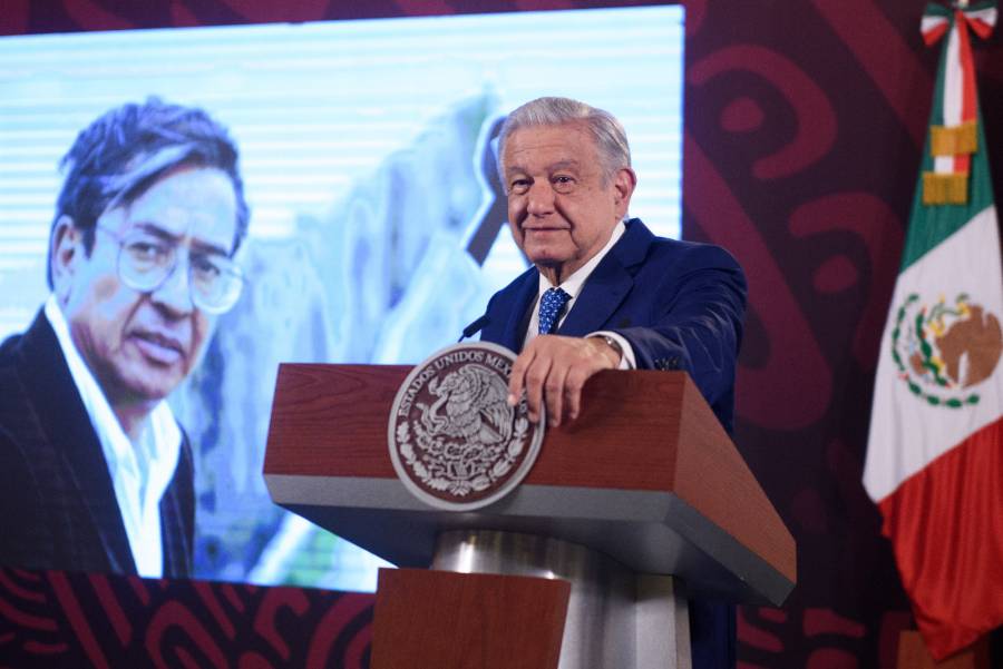 AMLO lamenta muerte de José Agustín