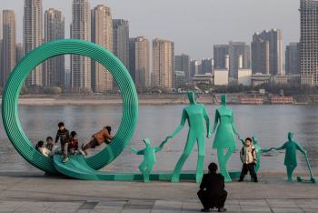 El declive demogr&aacute;fico de China se acelera en 2023