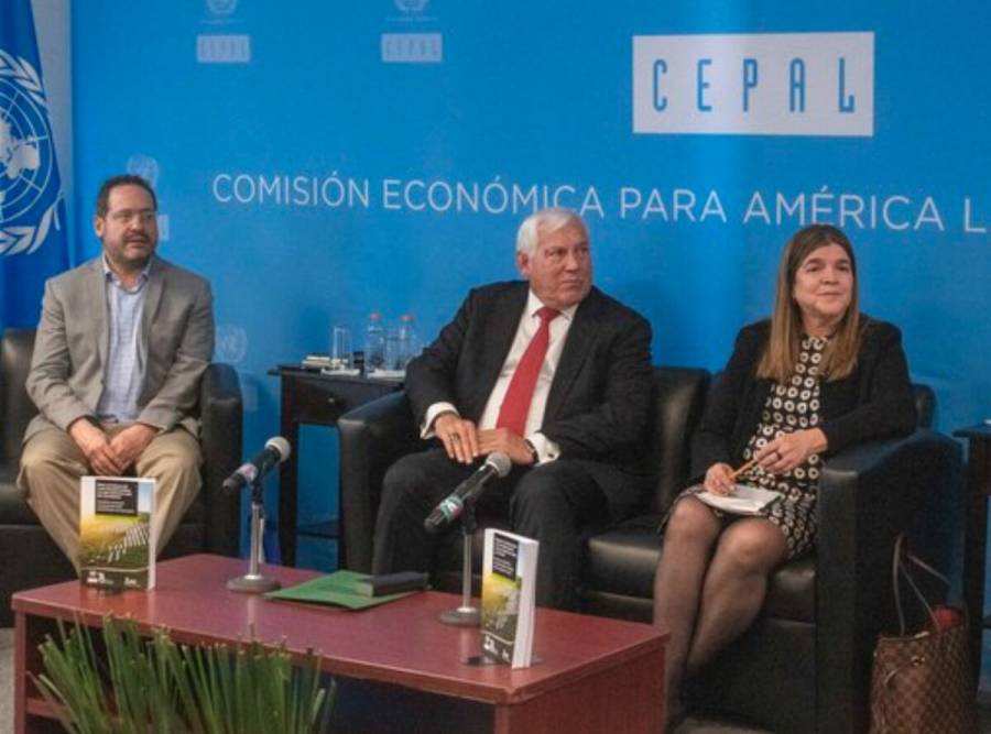Agricultura del futuro debe considerar la nueva relación entre el campo y las ciudades: Villalobos Arámbula