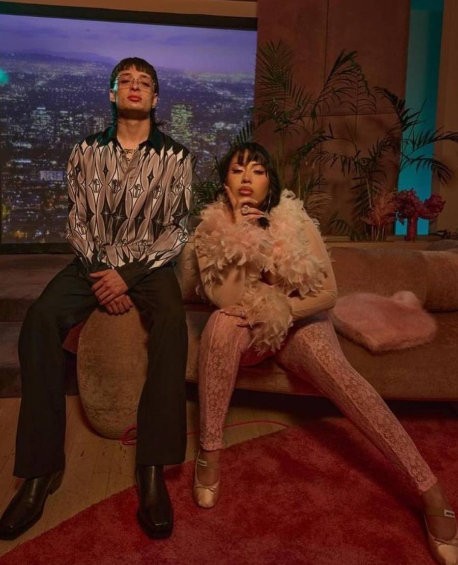 Kali Uchis está “Igual que un ángel” al lado de Peso Pluma