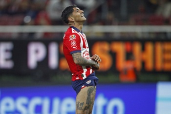 'Chivas' de Gago afrontan complicada salida ante Tigres de Gignac en el f&uacute;tbol mexicano