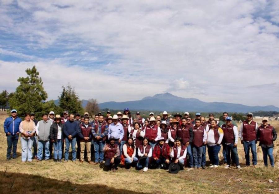 Alista Secretaría del Campo programa de huertos escolares en Texcaltitlán