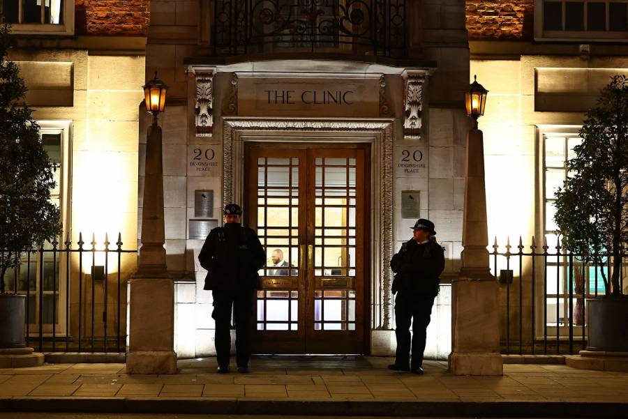 Los pr&iacute;ncipes Andr&eacute;s y Enrique no podr&aacute;n sustituir al rey Carlos III en caso de incapacidad