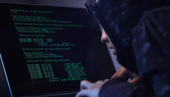 Espionaje australiano acusa a ruso de ataque cibernético