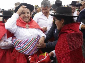 Destituyen a jefe de la Polic&iacute;a peruana tras agresi&oacute;n a Dina Boluarte