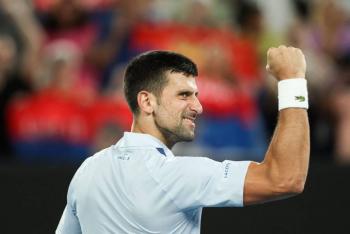 Un Djokovic dominante se mete en cuartos del Abierto de Australia al derrotar a Mannarino