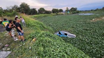 Dramático incidente en Aguablanca: Campero público cae en laguna durante servicio