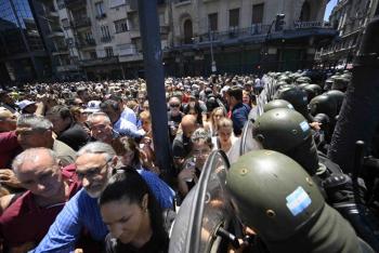 Milei se enfrenta a la primera huelga general en Argentina a 45 d&iacute;as de asumir