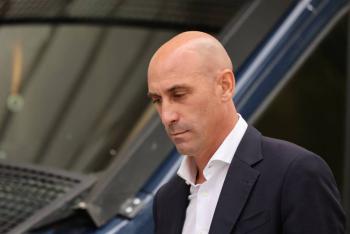 Rubiales enfrentar&aacute; juicio por agresi&oacute;n sexual tras beso a Jenni Hermoso