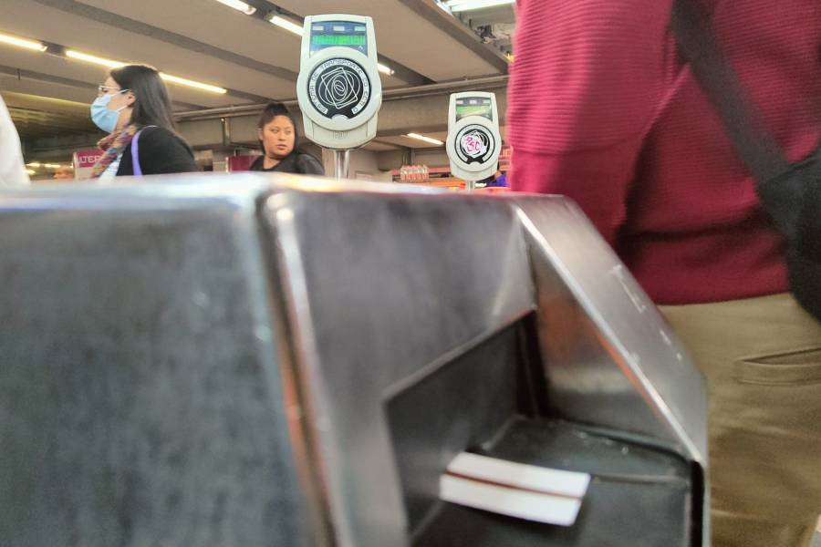 Anuncia Batres la despedida del boleto del Metro