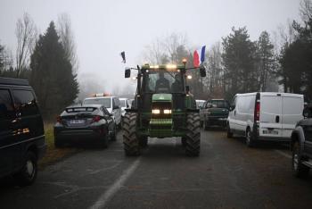Agricultores franceses llaman a bloquear Par&iacute;s a partir del lunes