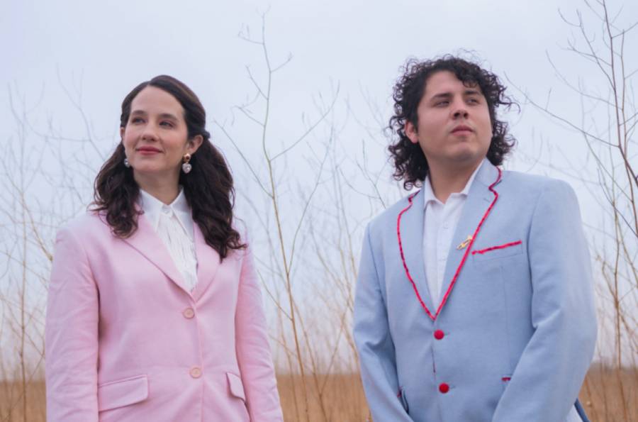 Ramona, la banda de Tijuana, al lado de Ximena Sariñana, lanzan su nuevo sencillo   “No Te Vayas”