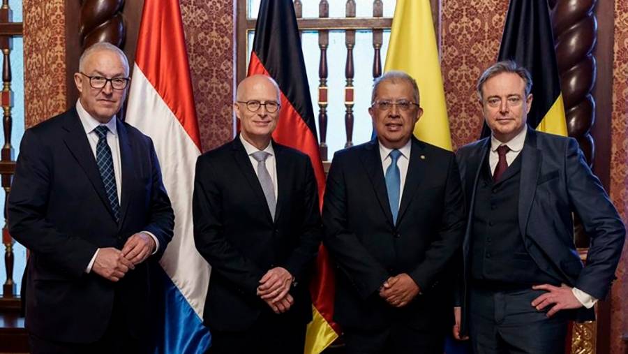 Puertos verdes y seguros, comercio mar&iacute;timo y energ&iacute;as renovables, temas que apoyar&aacute;n tres ciudades europeas en Colombia