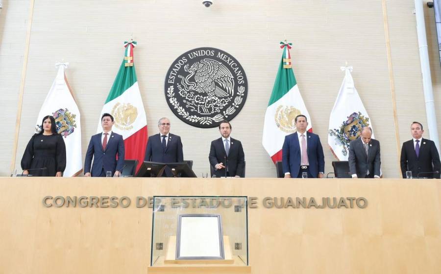 Llevan a cabo conmemoración de los 200 años de adhesión de Guanajuato al Federalismo Mexicano