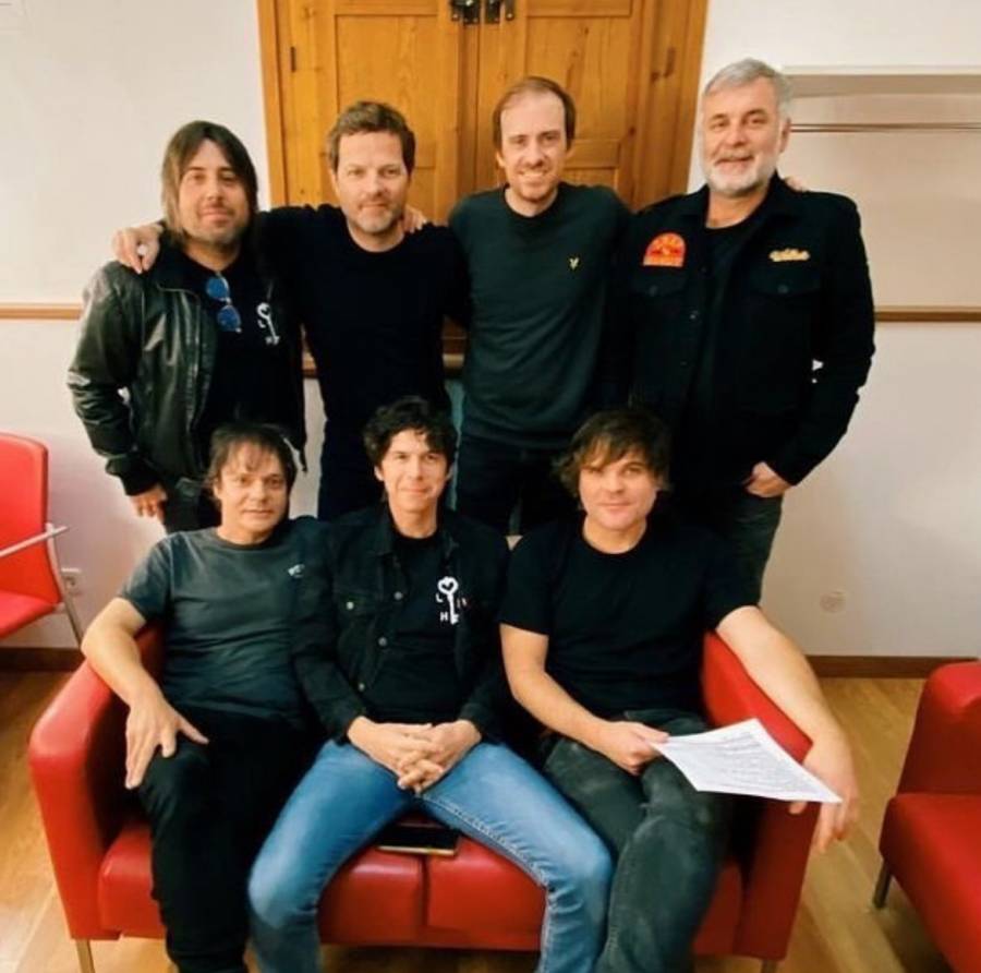 La Habitaci&oacute;n Roja:  “LOS SERES QUERIDOS” es nuestro nuevo sencillo y el principio de una nueva etapa para el grupo.