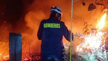 Hoja de ruta para saldar deuda hist&oacute;rica con los bomberos del pa&iacute;s