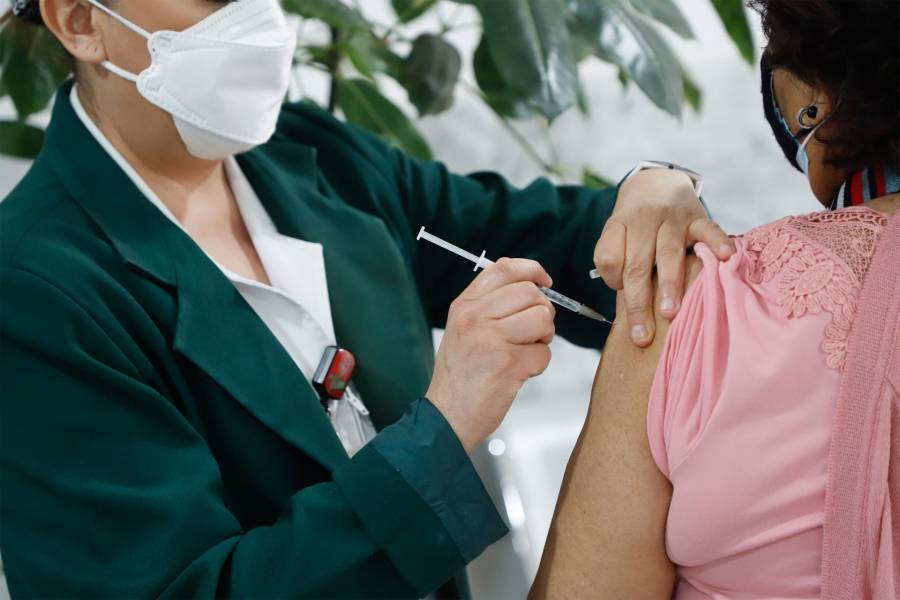 Señalan éxito en la Campaña de Vacunación contra el VPH en CDMX con 152 mil dosis aplicadas