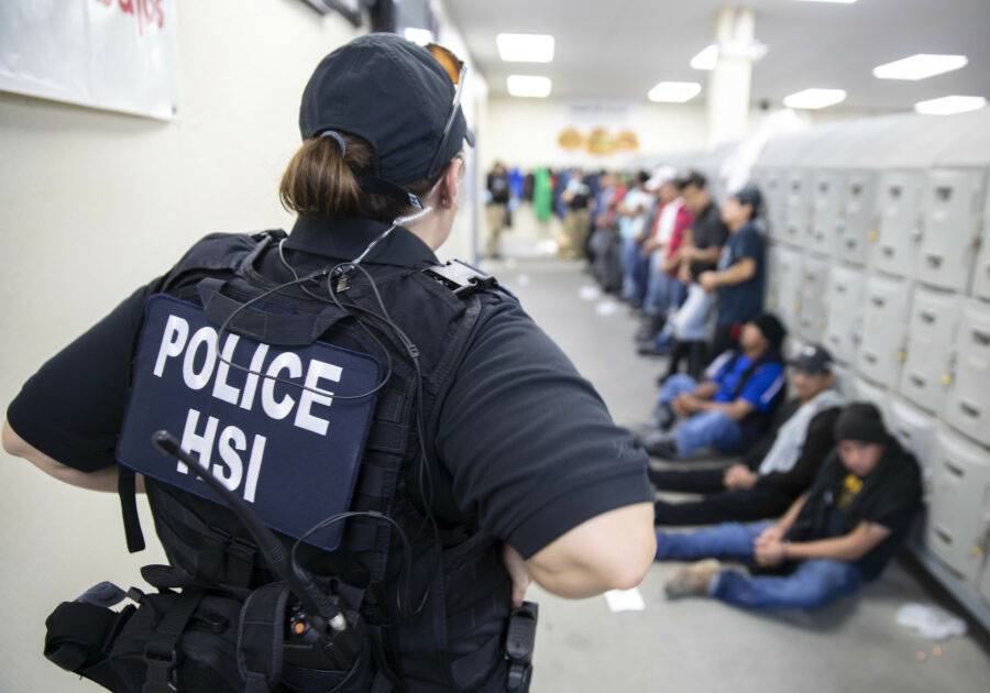 Propuesta bipartidista endurece medidas migratorias en el Senado de Estados Unidos