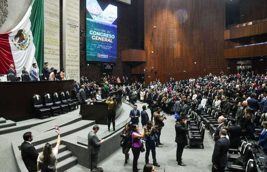 Exdiputados del PRD y PRI buscan formar un nuevo grupo en el Congreso de la Ciudad de México