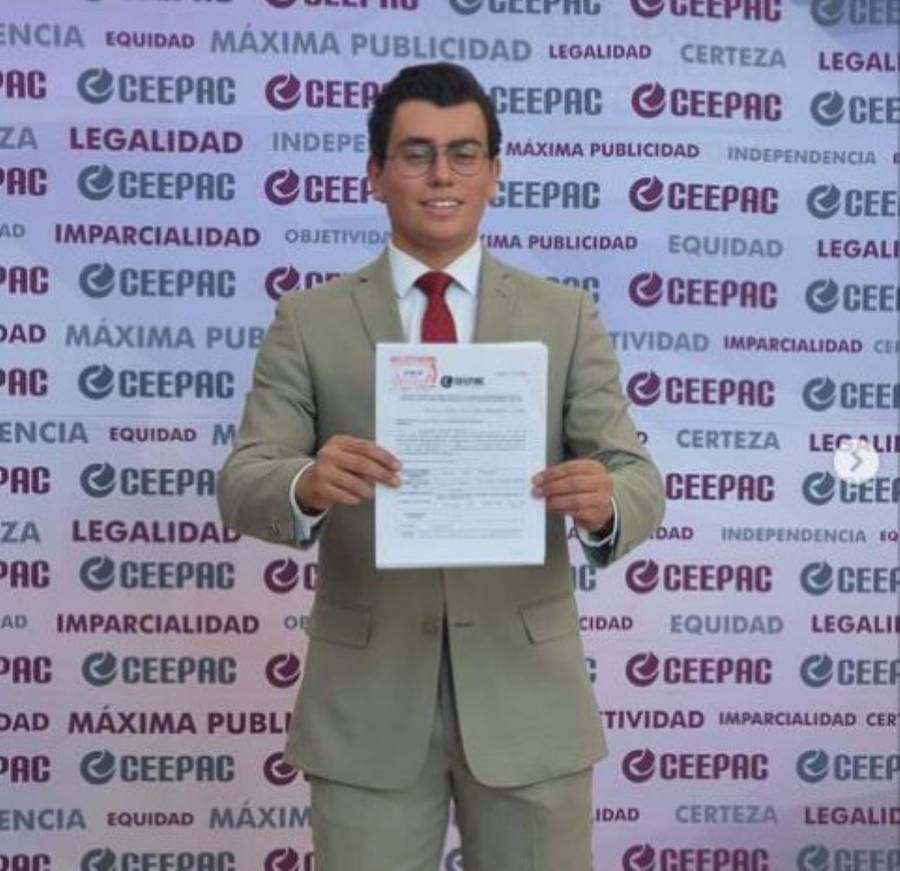 Eduardo Duarte, el candidato independiente que canta para recolectar firmas en San Luis Potos&iacute;