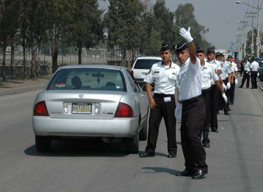 Polic&iacute;a de Tr&aacute;nsito Estatal en el Estado de M&eacute;xico sin herramientas para lnfracciones