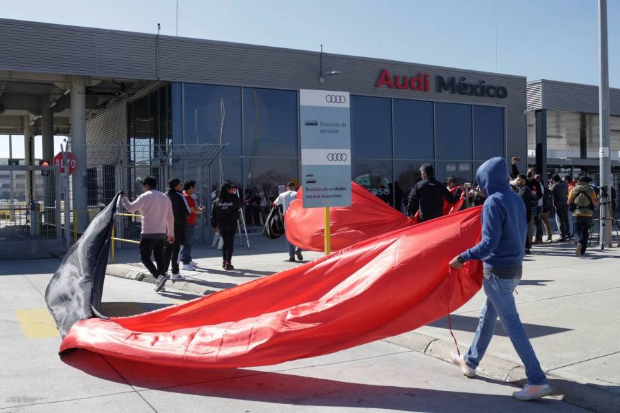 Huelga en Audi Puebla persiste tras rechazo a propuesta de aumento salarial