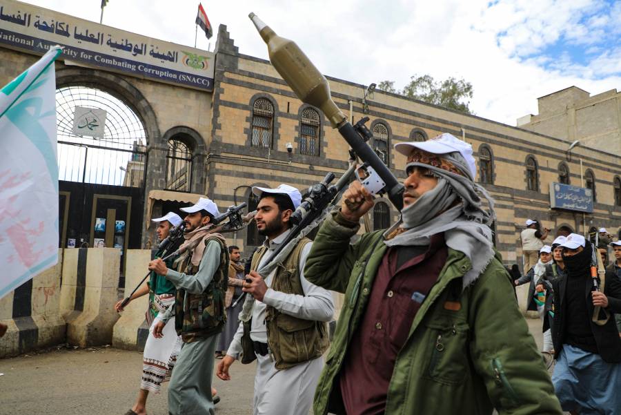 Bombardeos de EEUU matan a 17 rebeldes hut&iacute;es en Yemen, seg&uacute;n medio oficial
