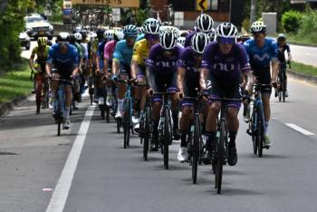 Mark Cavendish gana en el esprint la 4a etapa del Tour Colombia
