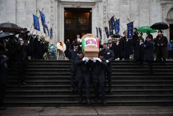 Miembros de la realeza asisten a los funerales de Víctor Manuel de Saboya