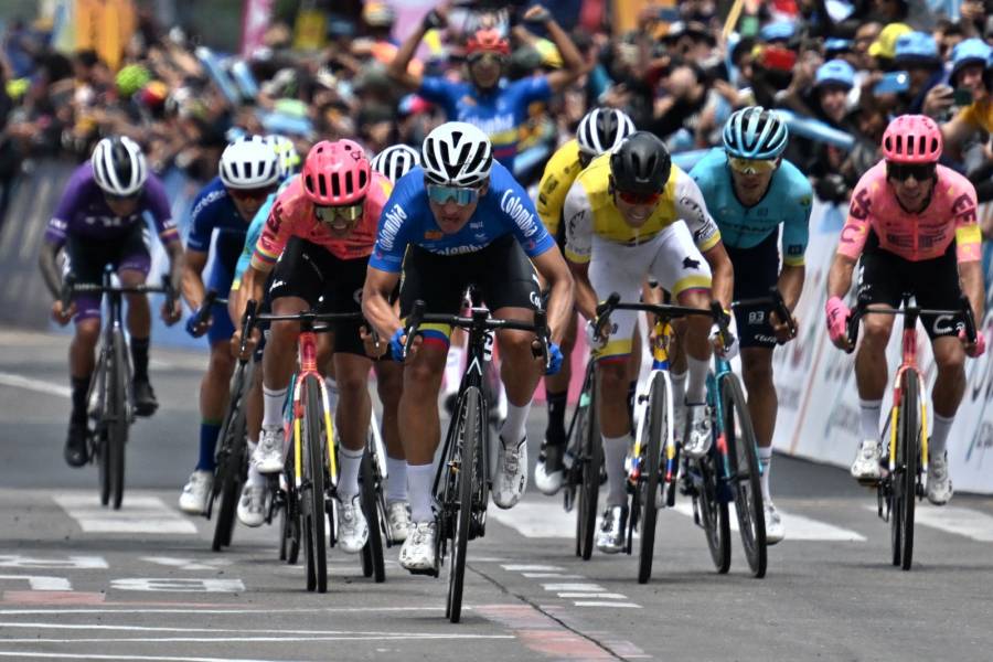 El irreverente Rodrigo Contreras gana el Tour Colombia-2024 ante Carapaz y Bernal