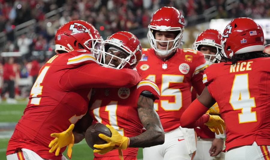 Chiefs de Kansas City se llevan el Super Bowl en tiempos extra y revalidan título