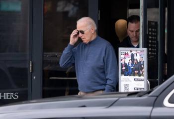 Biden arremete contra las empresas por el encogimiento de los refrigerios durante el Super Bowl