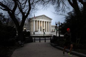 Trump pide a Corte Suprema de EEUU que suspenda fallo que rechaza su inmunidad penal