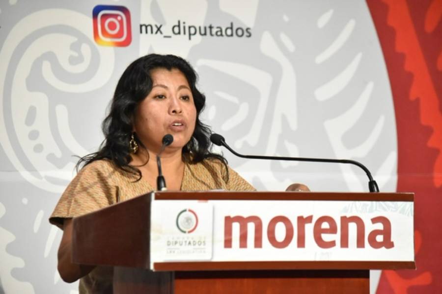 Llama Inés Parra a universitarios a democratizar sus casas de estudio