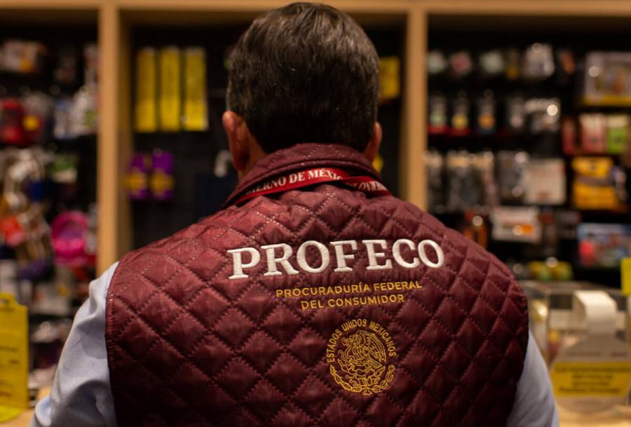 Profeco celebra 48 años en la defensa de los consumidores